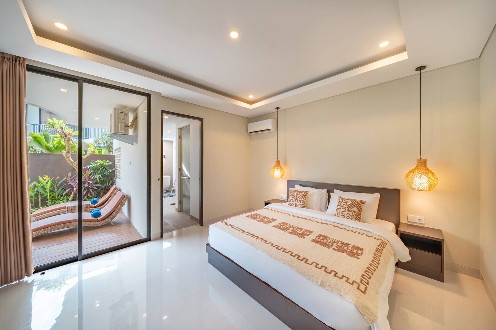 Serangan-Villa-1st-Floor-Bedroom